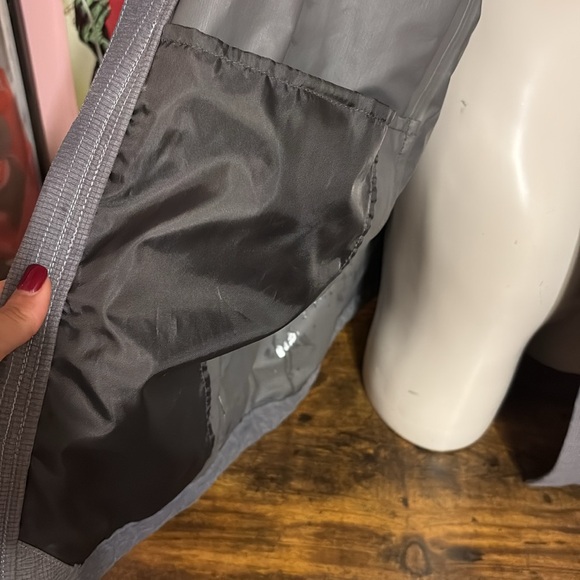 The North Face Men's Gray Hooded Jacket - Picture 5 of 11